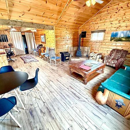 Aubin Sky Lodging At The Yl Ranch Savery Extérieur photo