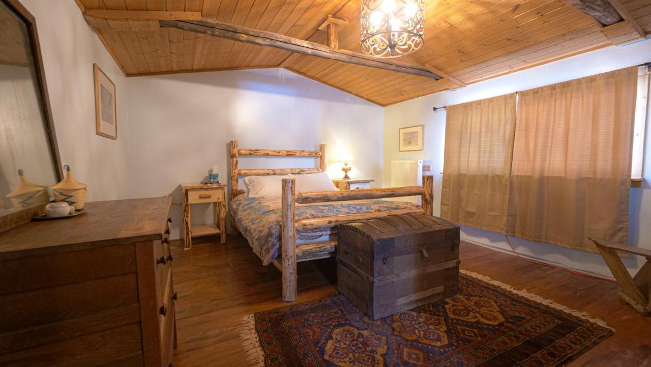 Aubin Sky Lodging At The Yl Ranch Savery Extérieur photo