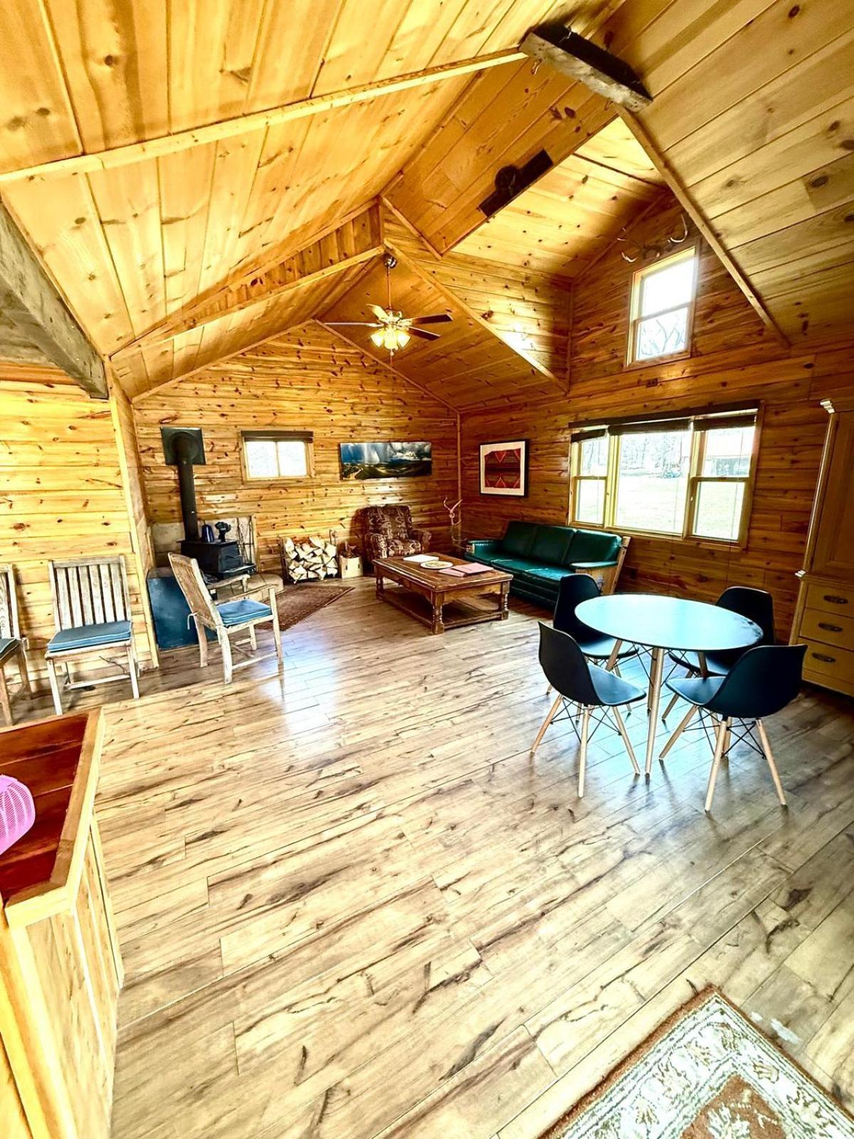 Aubin Sky Lodging At The Yl Ranch Savery Extérieur photo